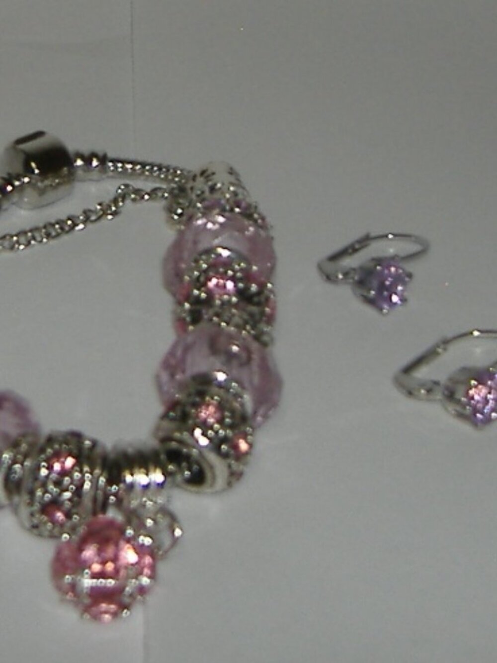 Beautiful silver pink Charm Bracelet w/earring